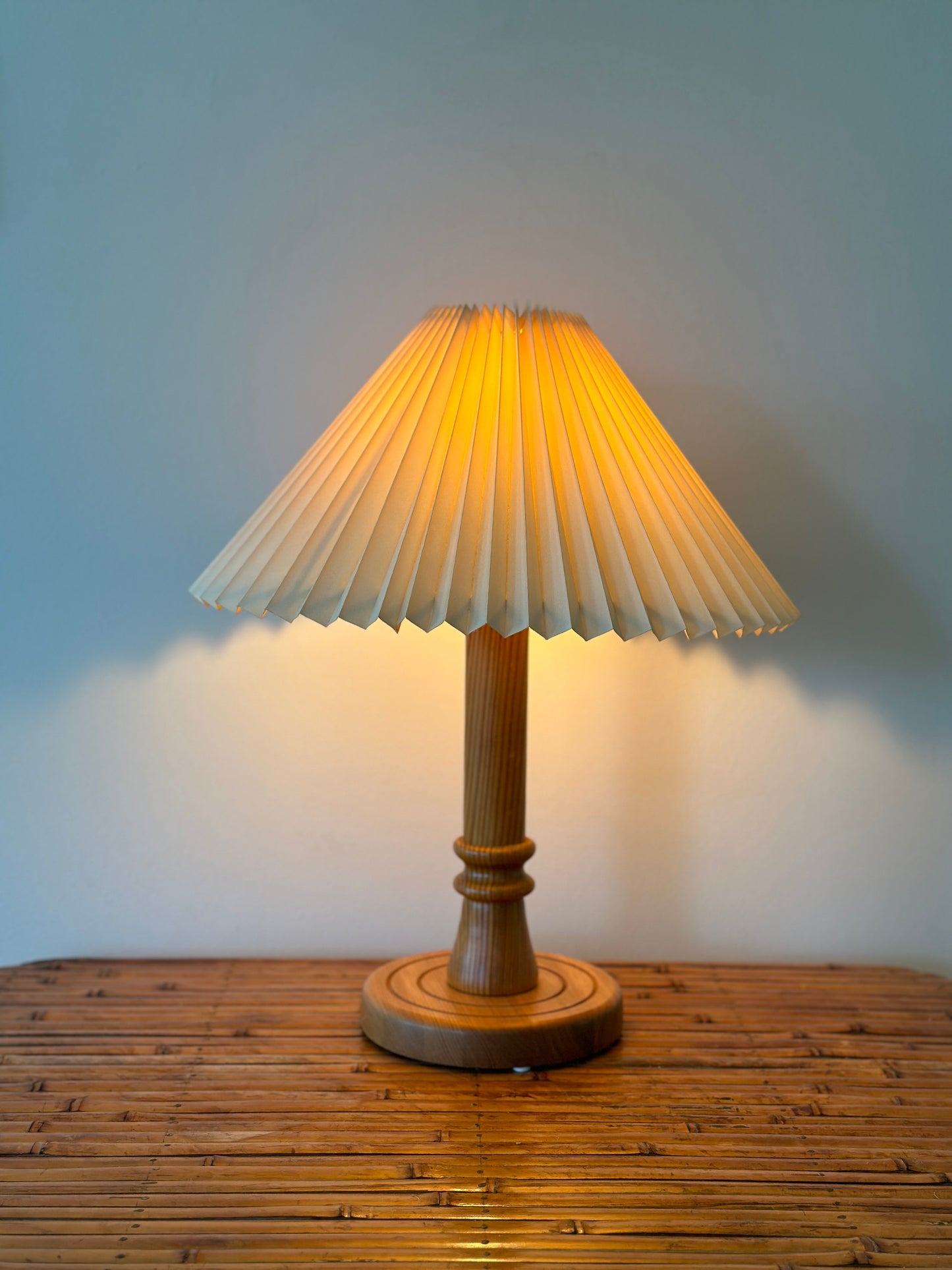 PINE LAMP, Swedish