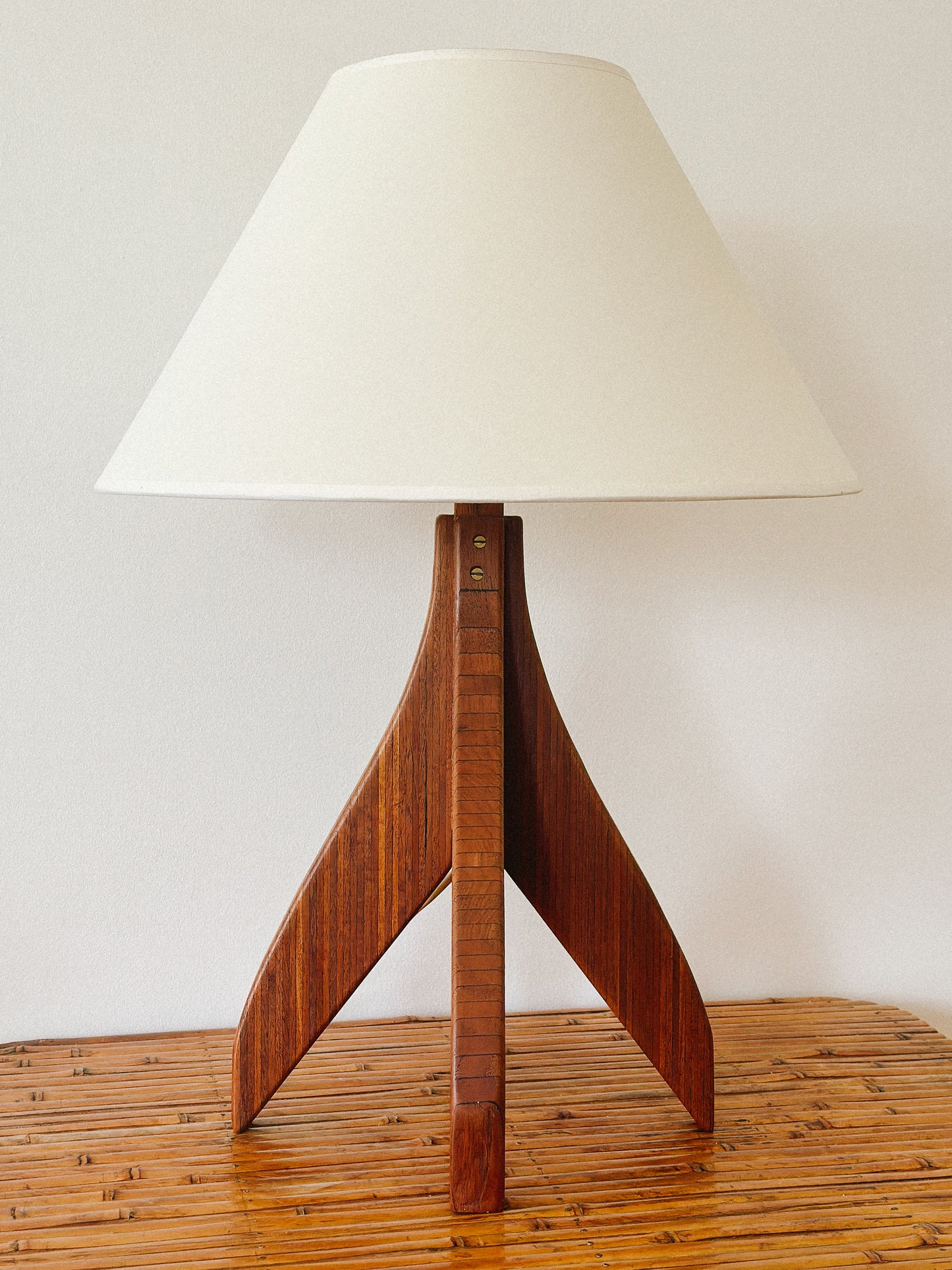 20th C. FOUR PRONGED WOODEN TABLE LAMP, Denmark