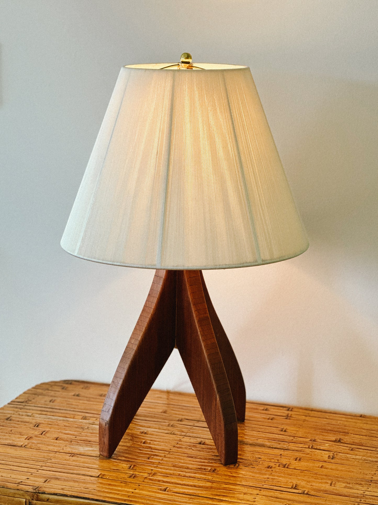 20th C. FOUR PRONGED WOODEN TABLE LAMP, Denmark