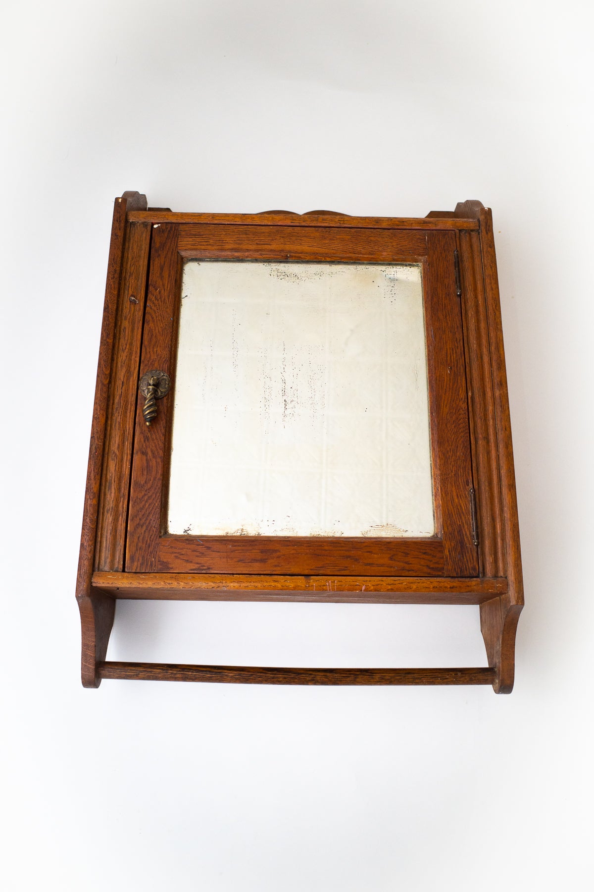 Shaker Oak Mirrored Cabinet