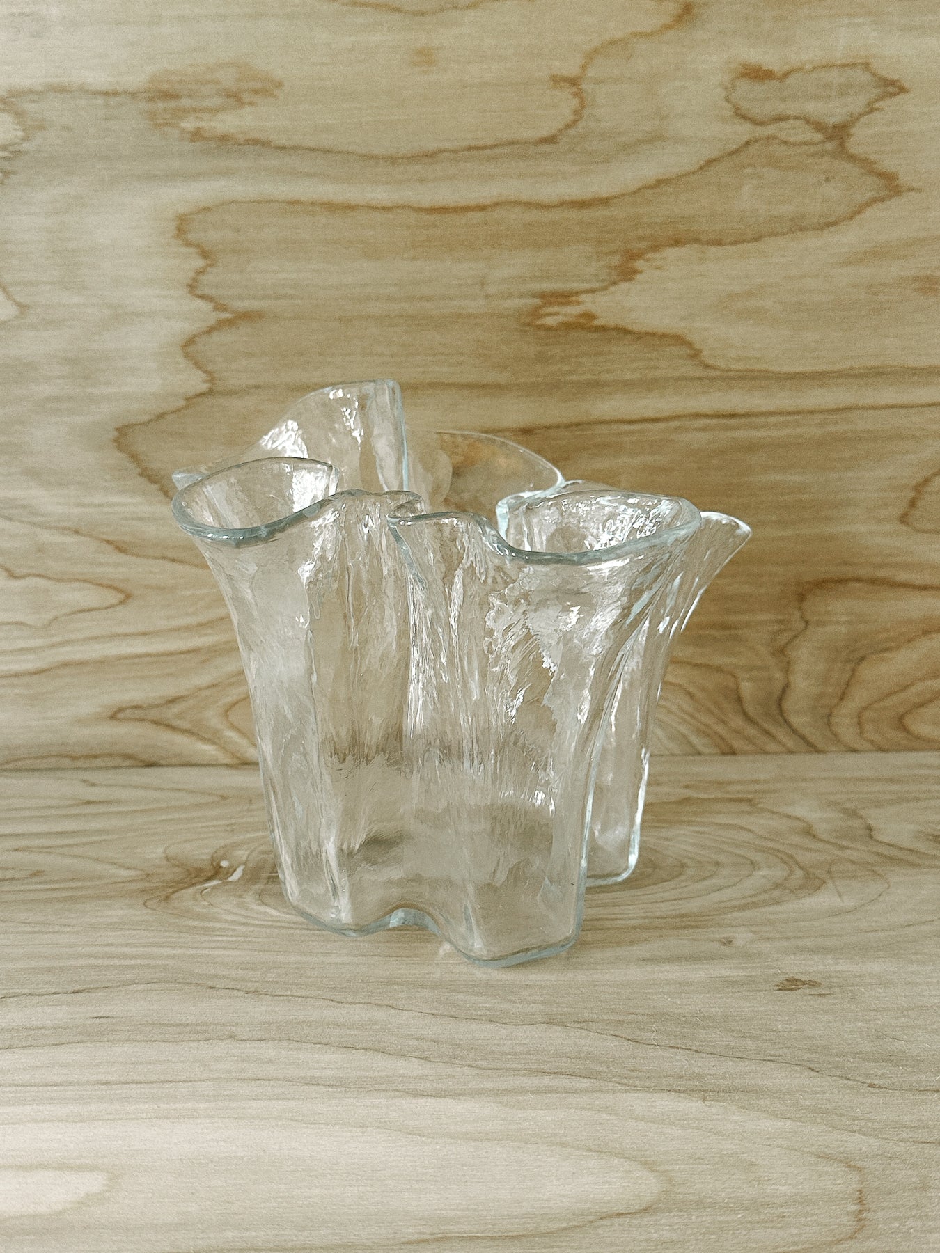 PERTTI KALLIOINEN GLASS TULIP VASE c. 1980