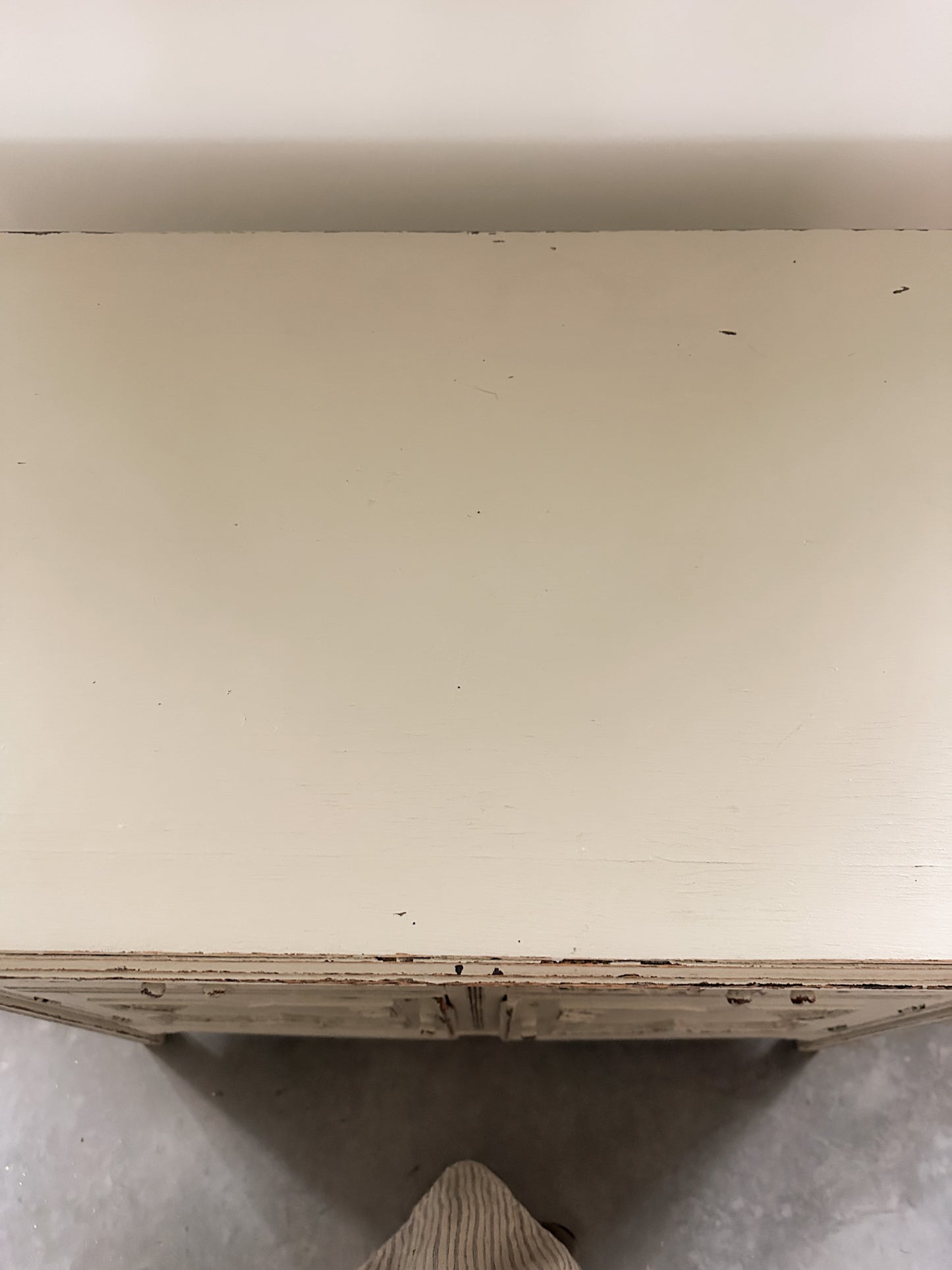 Swedish Gustavian Painted Cabinet With Carved Star Rosette, c. 19th Century