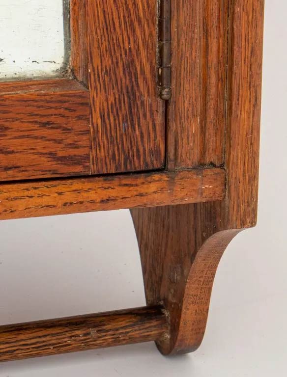Shaker Oak Mirrored Cabinet