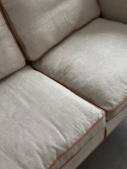 Børge Mogensen Three-Seater Sofa, Model 2209, Linen Upholstery c. 1970