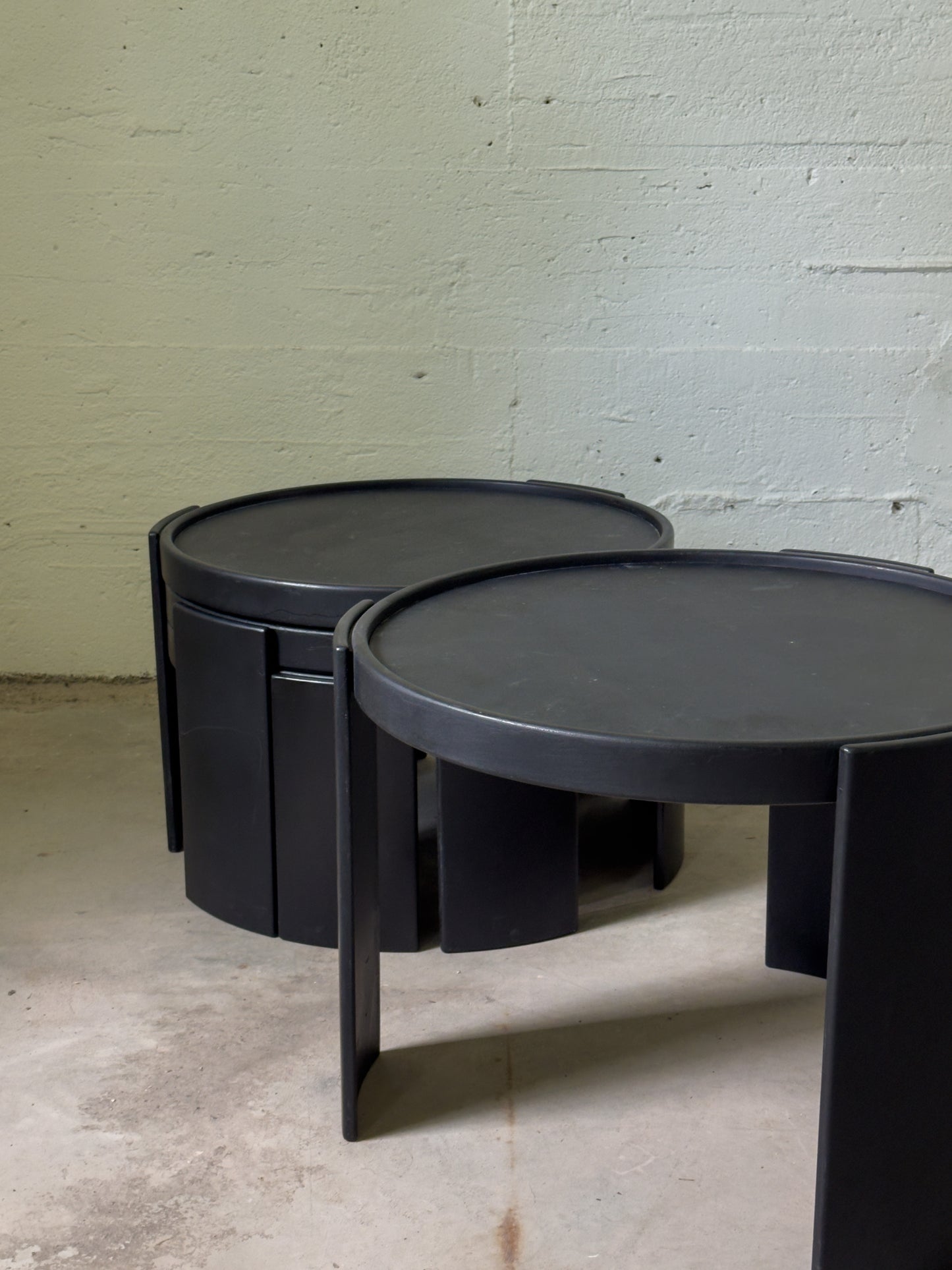 Gianfranco Frattini Large Nesting tables produced by Cassina. Italy, c. 1960