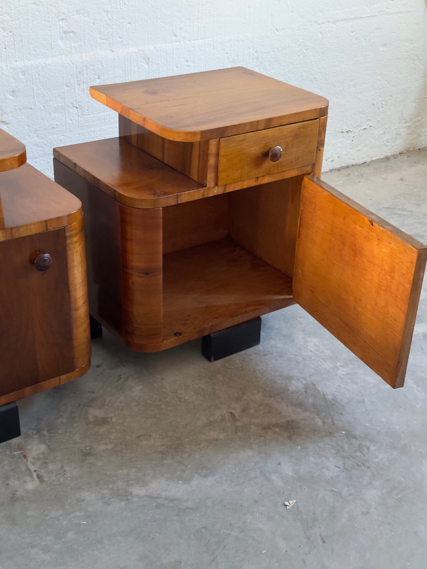 Pair of Art Deco Walnut-Veneered Bedside Tables, 20th C.