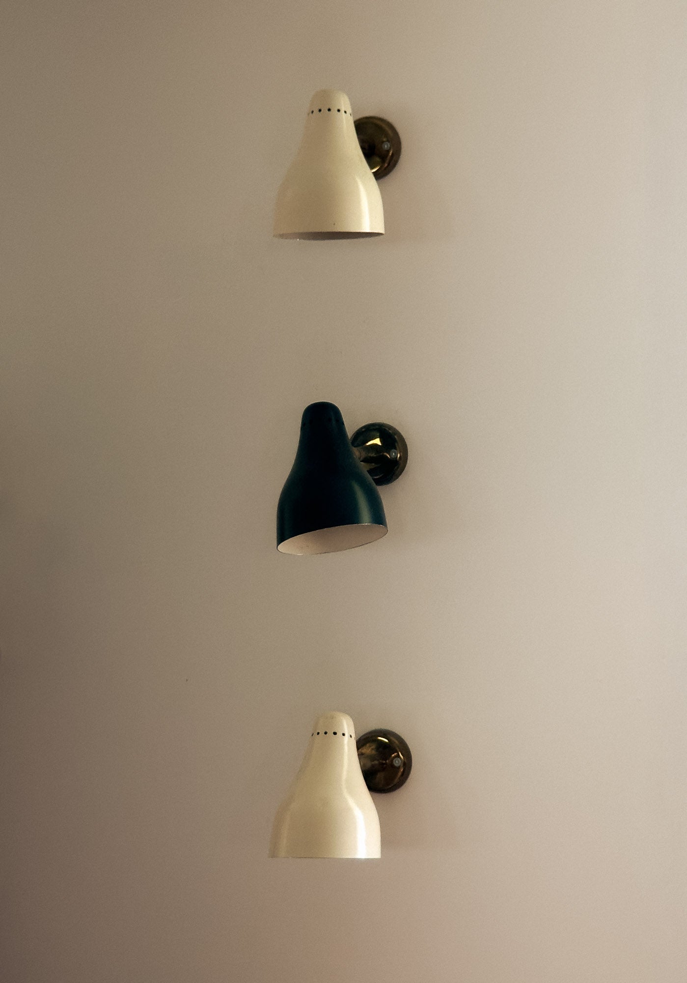 Giuseppe Ostuni Sconces for O-Luce, Model 101, 2x White and 2x Black
