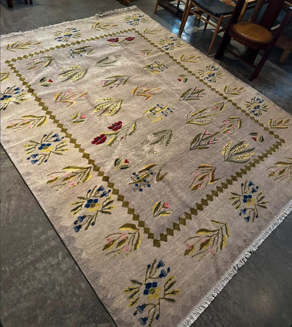 Fine Bessarabian Botanical Motif Rug c. 1970