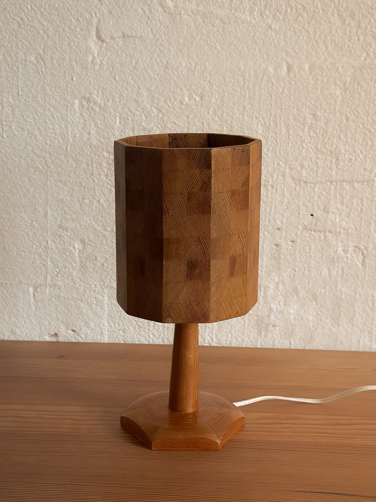 Vintage Scandinavian Faceted Pine Table Lamp, c.1970